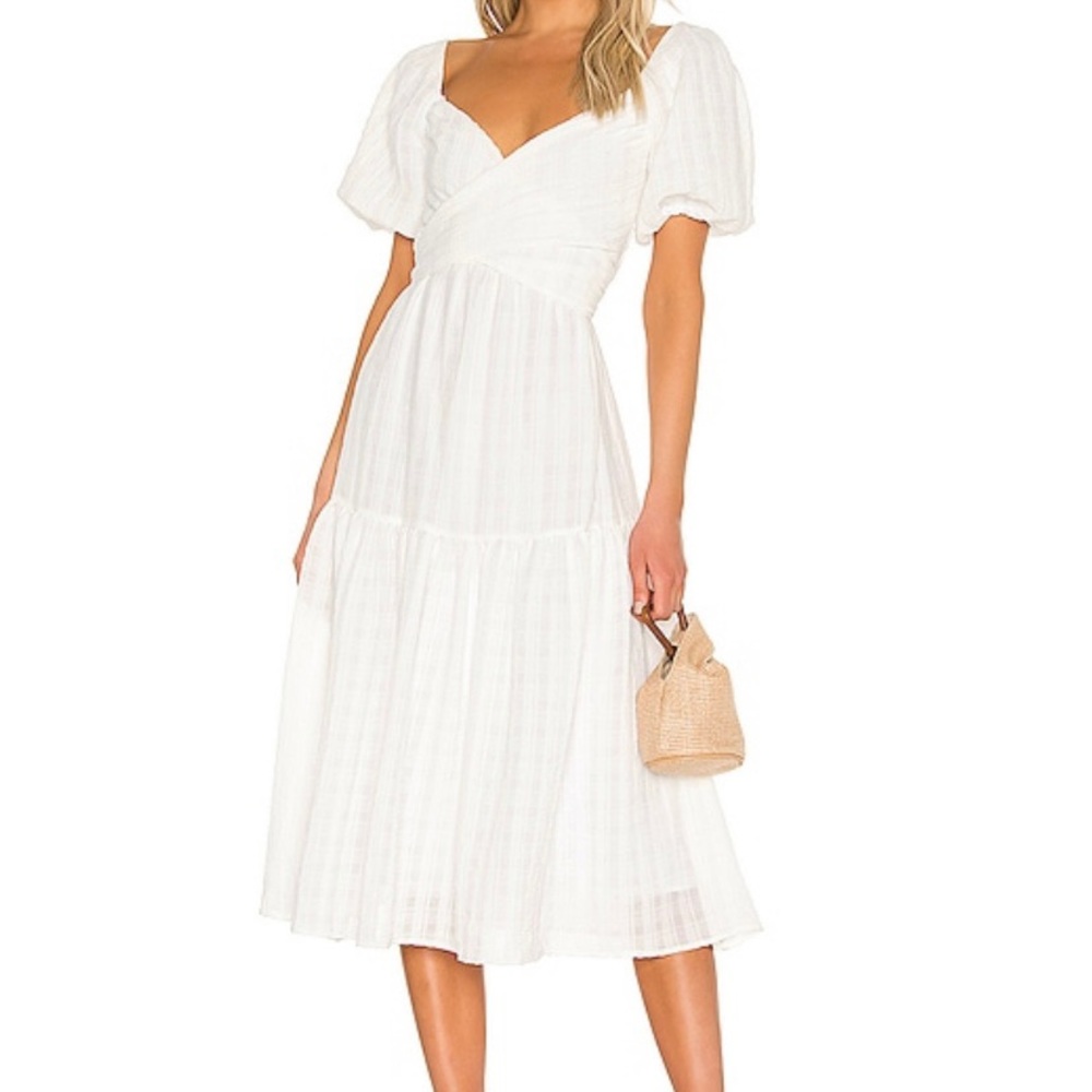Beautiful white midi dress- ASTR the label